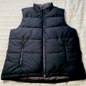 Men’s Orvis black puffer vest